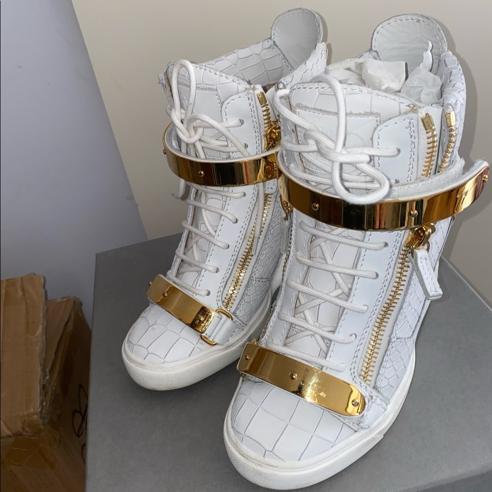 💥Sale💥 GIUSEPPE ZANOTTI